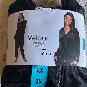 Felina Black Velour Hoodie and Jogger Set Size 2X